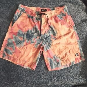 Billabong board shorts - Medium